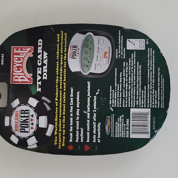 New World Series of Poker Five Card Draw Poker Electronic Handheld Game - Picture 2 of 4